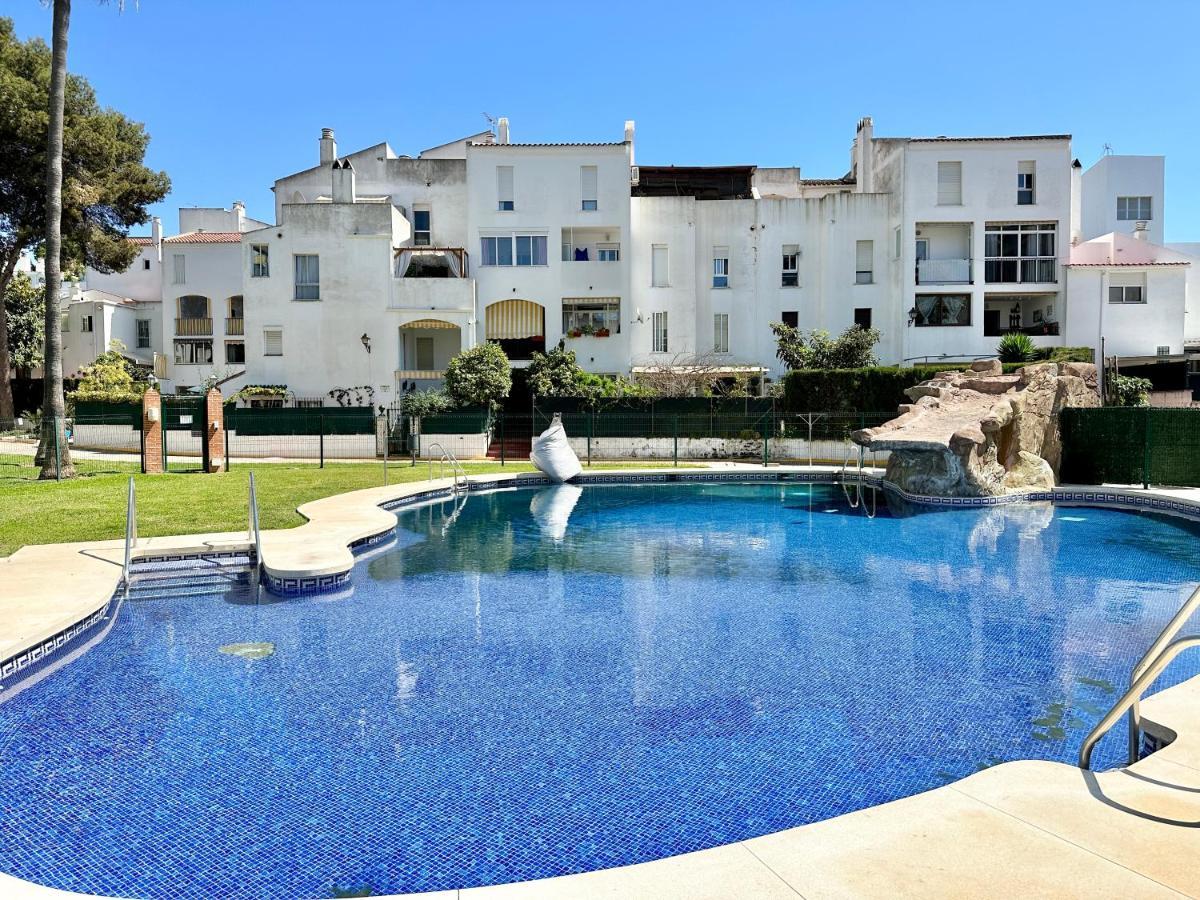 Family Home Near The Beach - Eaw Homes ماربيا المظهر الخارجي الصورة