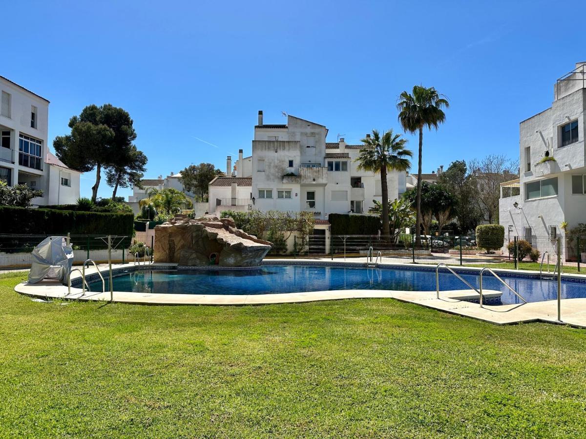 Family Home Near The Beach - Eaw Homes ماربيا المظهر الخارجي الصورة